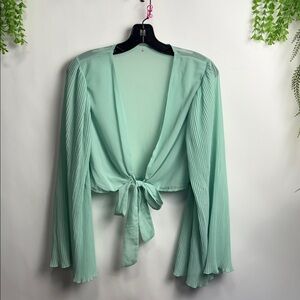 Source Unknown Light Green Tie-Front Crop Top